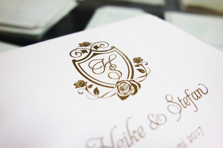 Hochzeitskarten Frese Hochzeitspapeterie NRW Reliefdruck Wappen 768x512