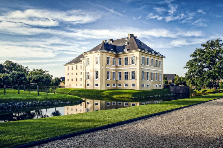 Schloss Miel Copyright by Golf Club Schloss Miel GmbH 2 768x512