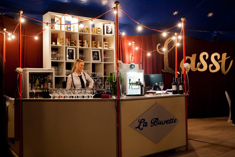 Hochzeit Bar KLEIN 768x512