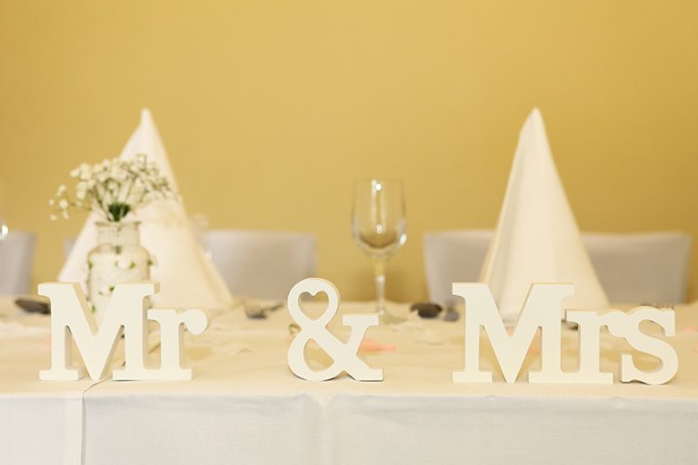 Tischdekoration MR MRS 768x512