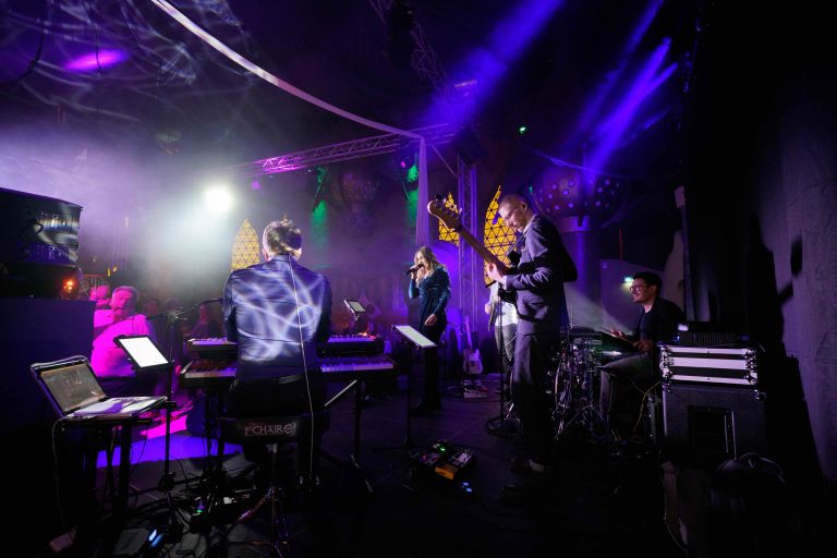 Partyband Delicious Stageview 768x512