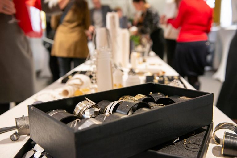 ladiesnight12 768x512