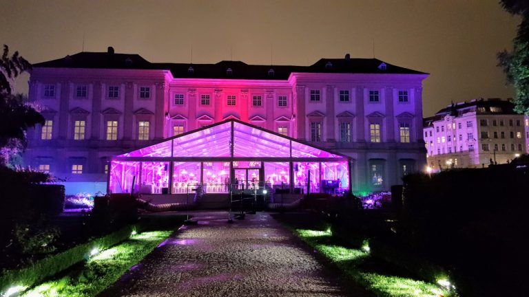 20170919 194829 768x432