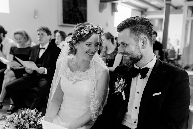 Hochzeitsfotograf Kirchliche Hochzeit Hueffenhard 03 768x512